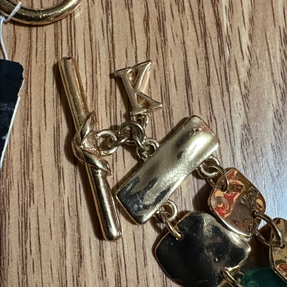 KASPER SHADES OF GREEN LARGE RESIN BEADED GOLD TOGGLE CLASP 18-21" NECKLACE-NWT - Picture 2 of 11